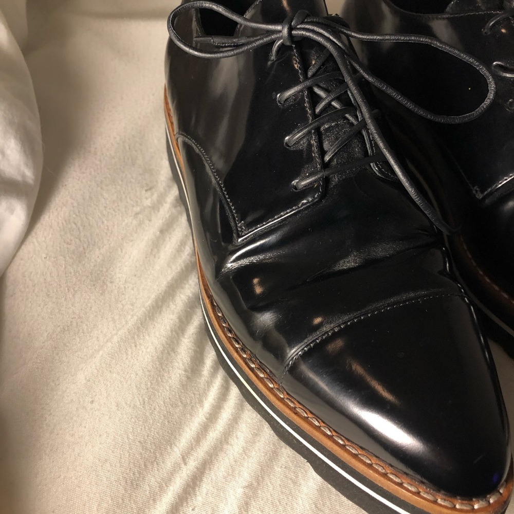 VINCE PLATFORM LACE UP LOAFER - Picture 2 of 5